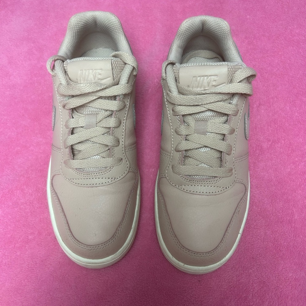 Nike Pink Sneakers